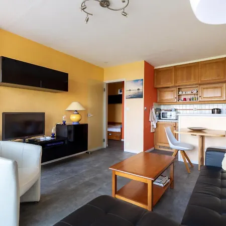 T2 - Climatise, Parking, 4 Pers, Centre-plage